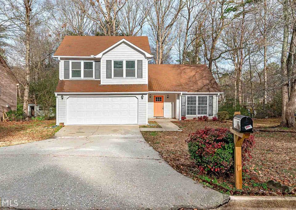 1st image of 2435 Windridge Dr NE