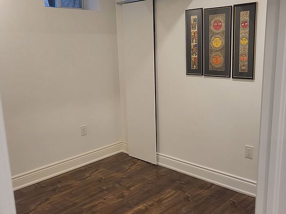 3rd image of 28 Spring Valley Ct