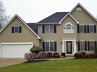 9300 Via Cimato Dr, Clarence Center, NY 14032