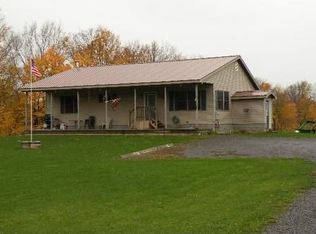 28 Wheat Hill Dr, Lacona, NY 13083