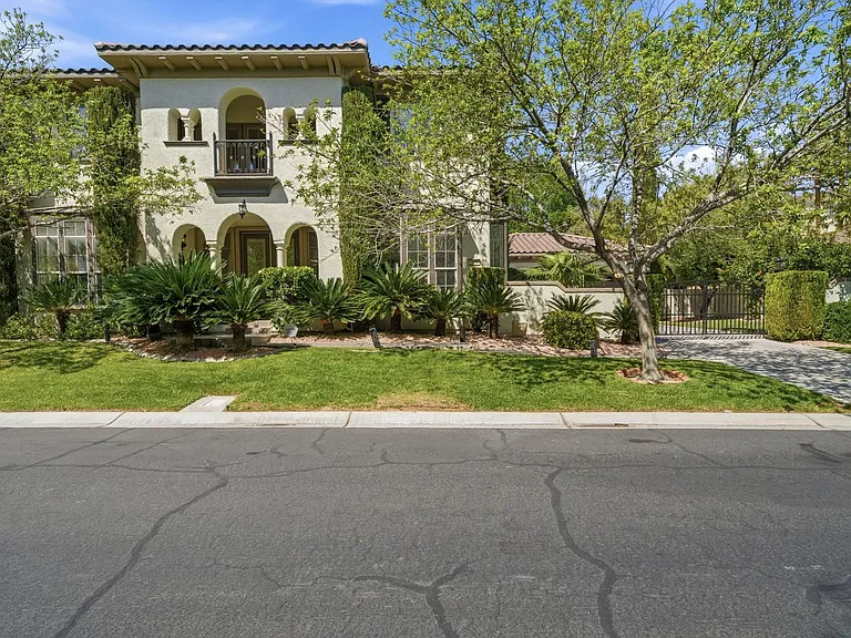 1409 Chambolle Ct — Photo 4
