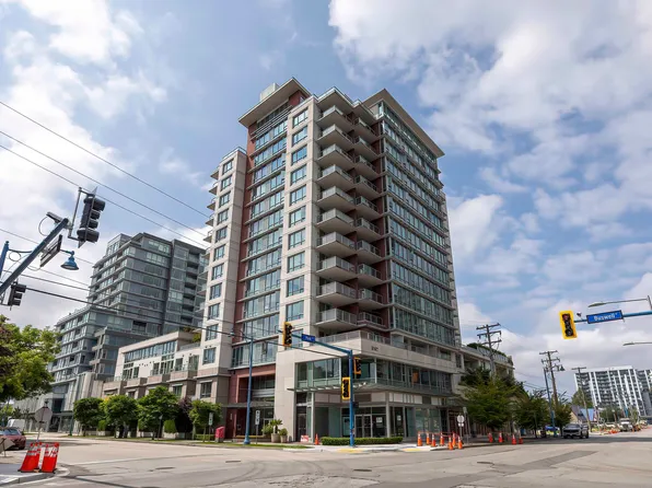 6733 Buswell St #3, Richmond, BC V6Y 2E9