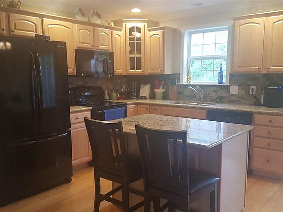 3rd image of 326 Weatherstone Dr