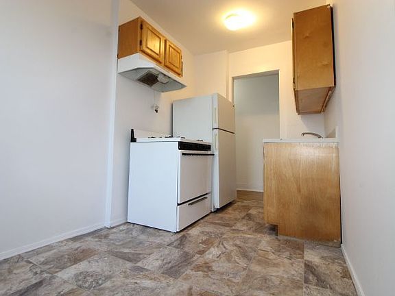 5th image of 8829 Fort Hamilton Pkwy #B241