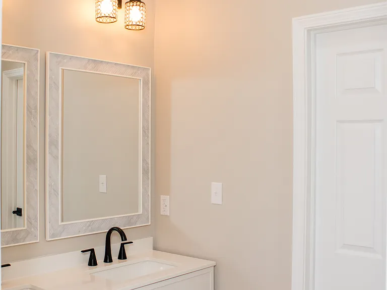 2109 Singleton St — Photo 14