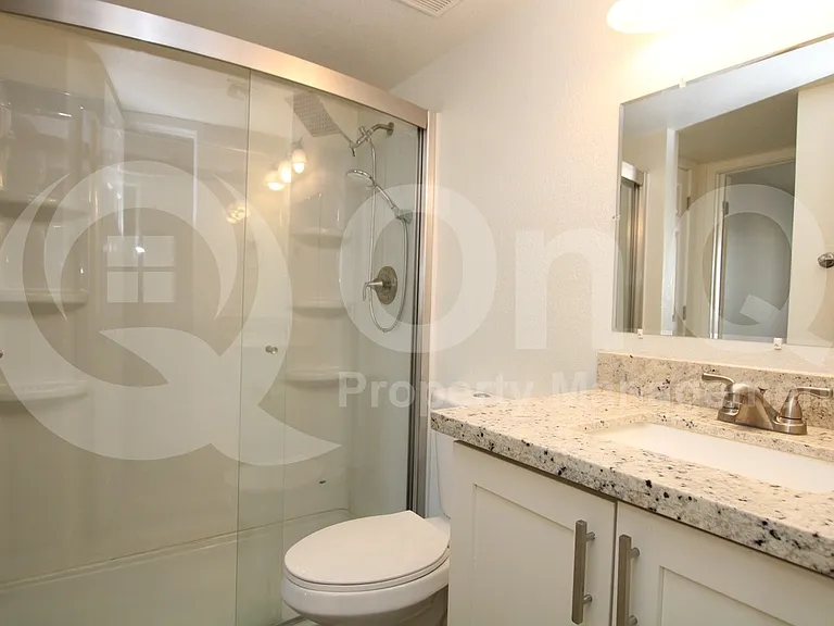 2807 E Paradise Ln #101 — Photo 10