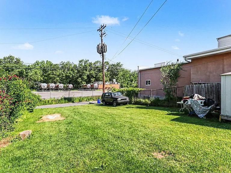 523 Bosler Ave — Photo 19