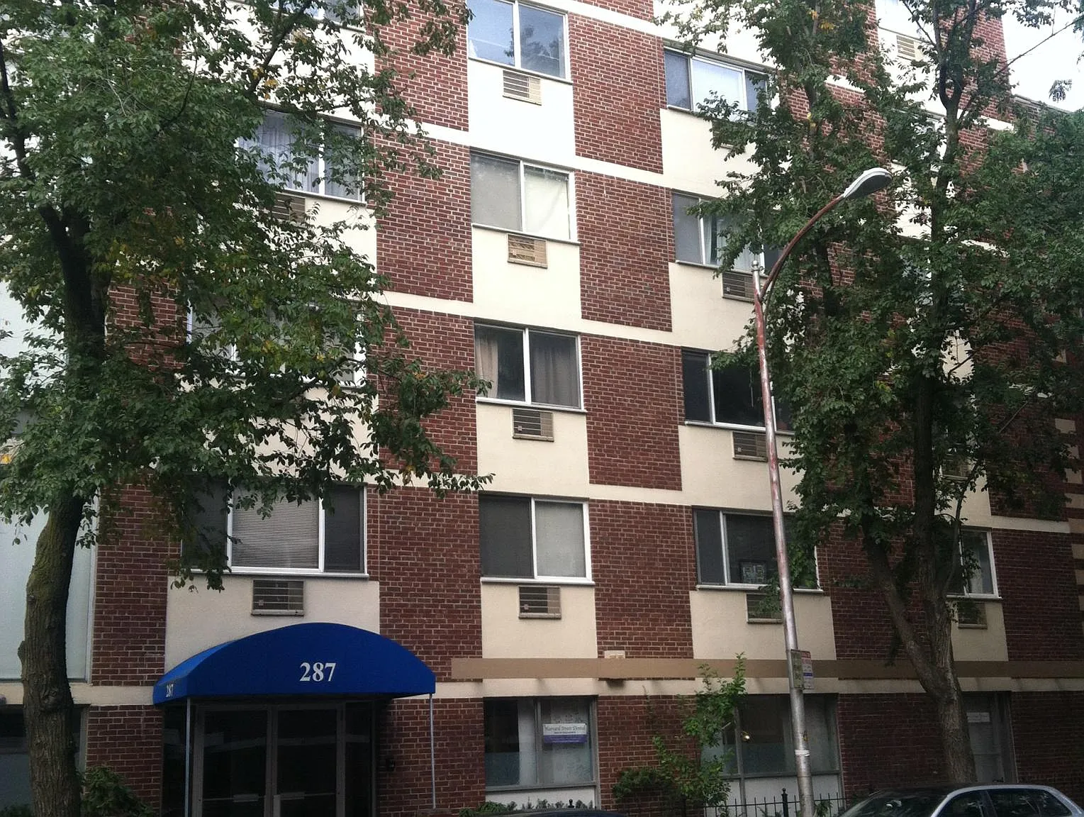 287 Harvard St — Photo 2