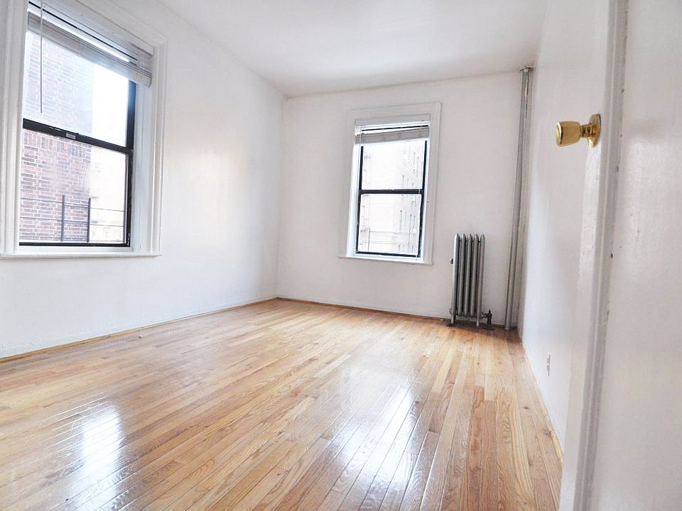 2nd image of 549 Isham St APT 54