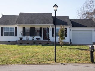 115 Foxden Ln, Stanford, KY 40484