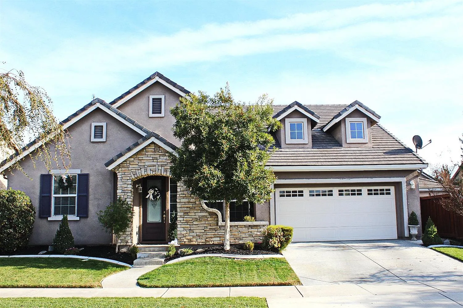 551 Wrangler St photo 1