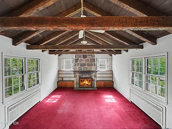 5th image of 50 Valleywood Rd