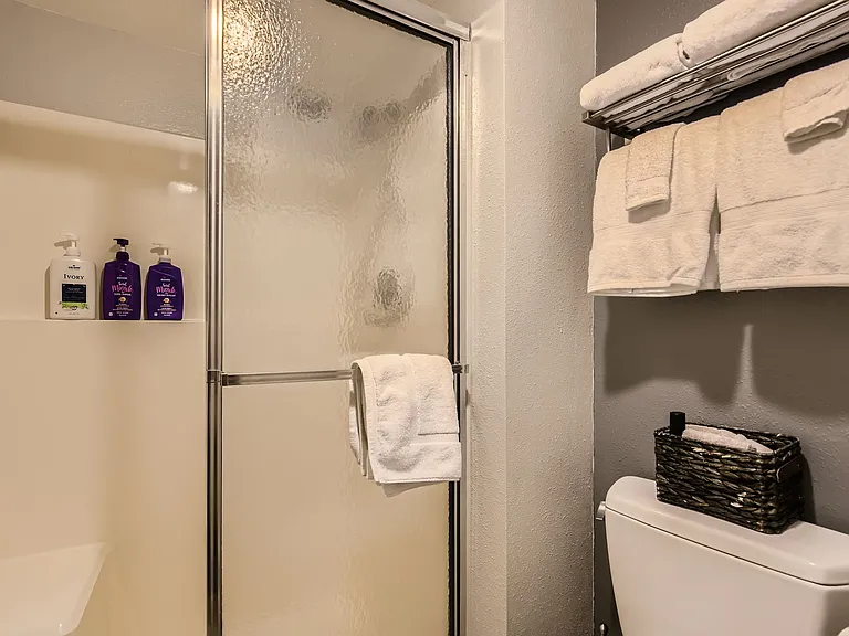 222 Creekside Dr #204A — Photo 14