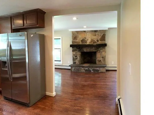 20 Whitney Ave, Milford, CT 06460