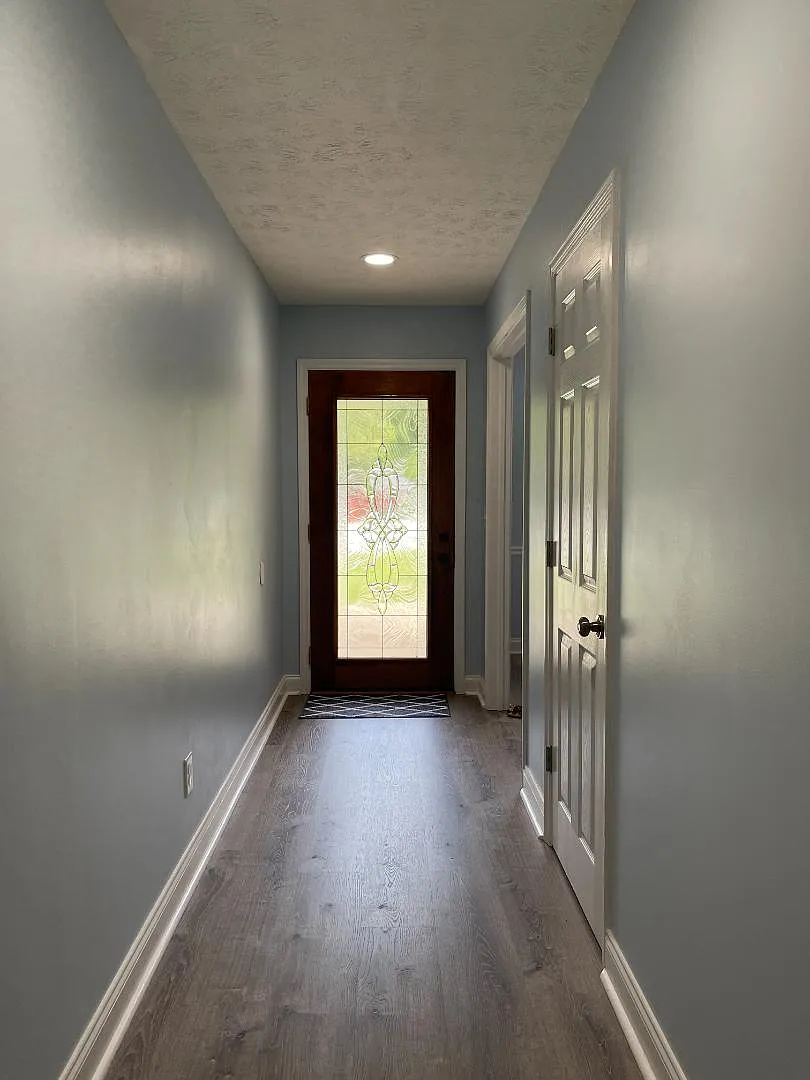 Unit Photo - 131 Lee Road 2077