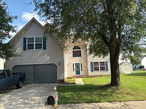 6814 Burbage Landing Cir, Suffolk, VA 23435