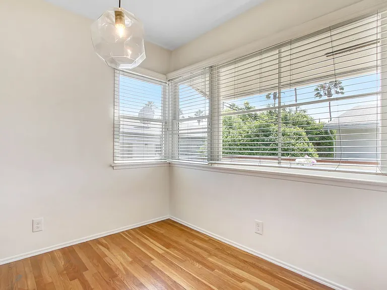 1011 19th Street in Santa Monica - North of Wilshire Blvd! — Photo 9