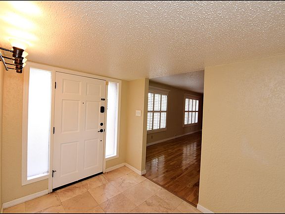 5th image of 6236 Los Altos Dr