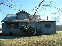1st image of 2827 18th Ave NE
