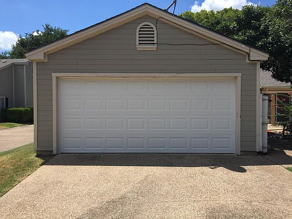2nd image of 2709 Woodland Dr