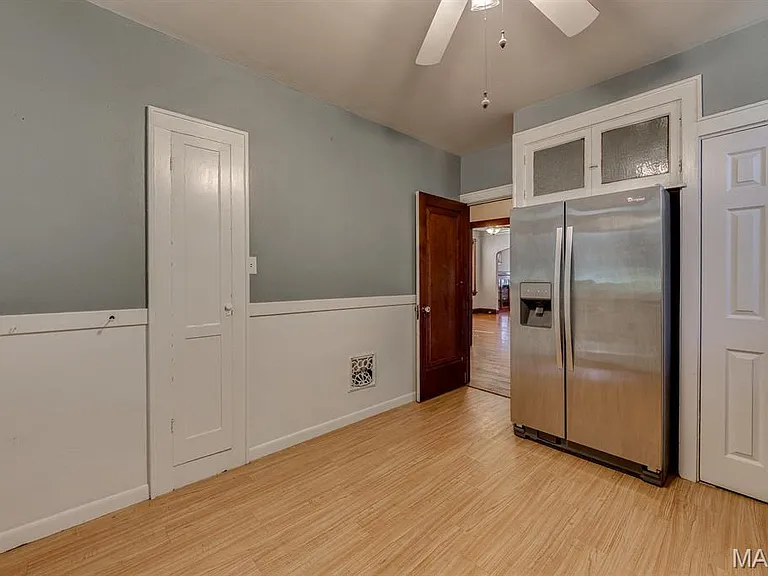 5058 Winona Ave — Photo 15