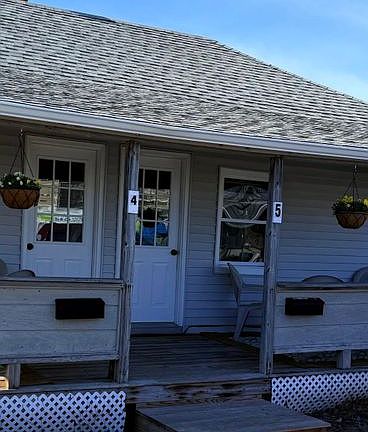 2nd image of 12 Jones St #4