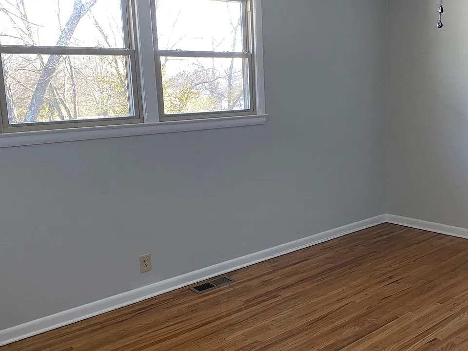 Bedroom #1