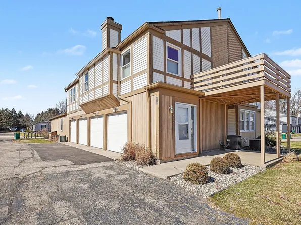 3113 Sturgeon Bay Ave, Portage, MI 49024