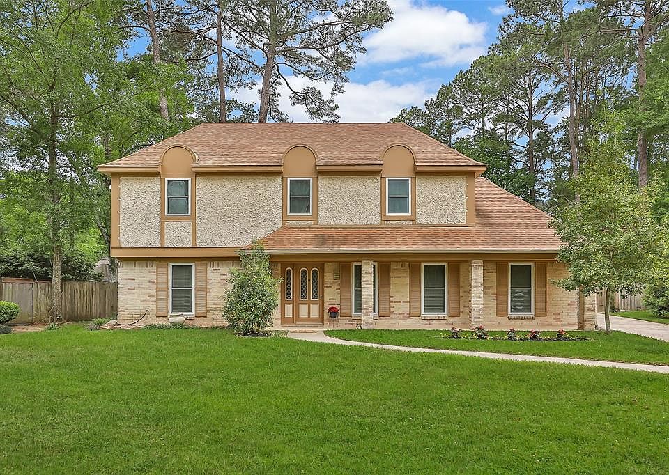 3222 Candleknoll Dr. - Well-maintained home at the end of beautiful cul-de-sac street in Candlelight Hills. Roof replaced and exterior painted 2015.