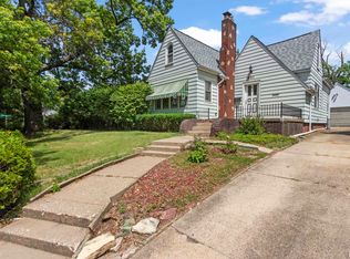 831 W Meadows Pl, Peoria, IL