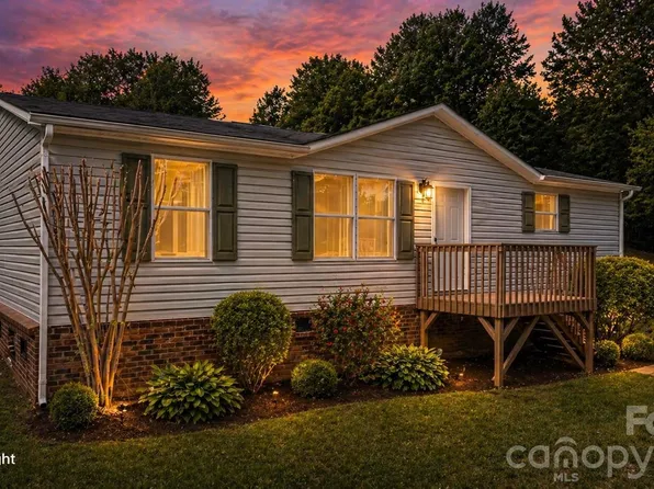 3536 Nelson Ln, Morganton, NC 28655