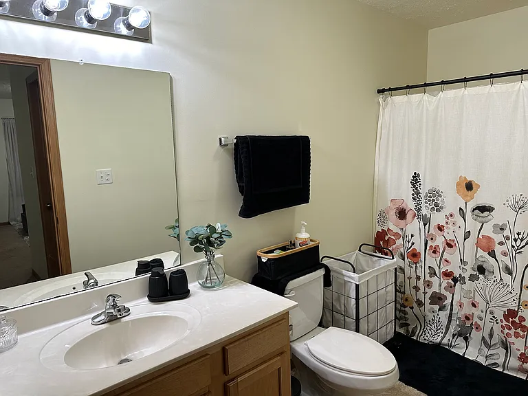 256 Beechurst Ave — Photo 7