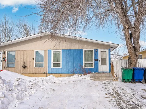 3006 33rd STREET W, Saskatoon, SK S7L 0X9