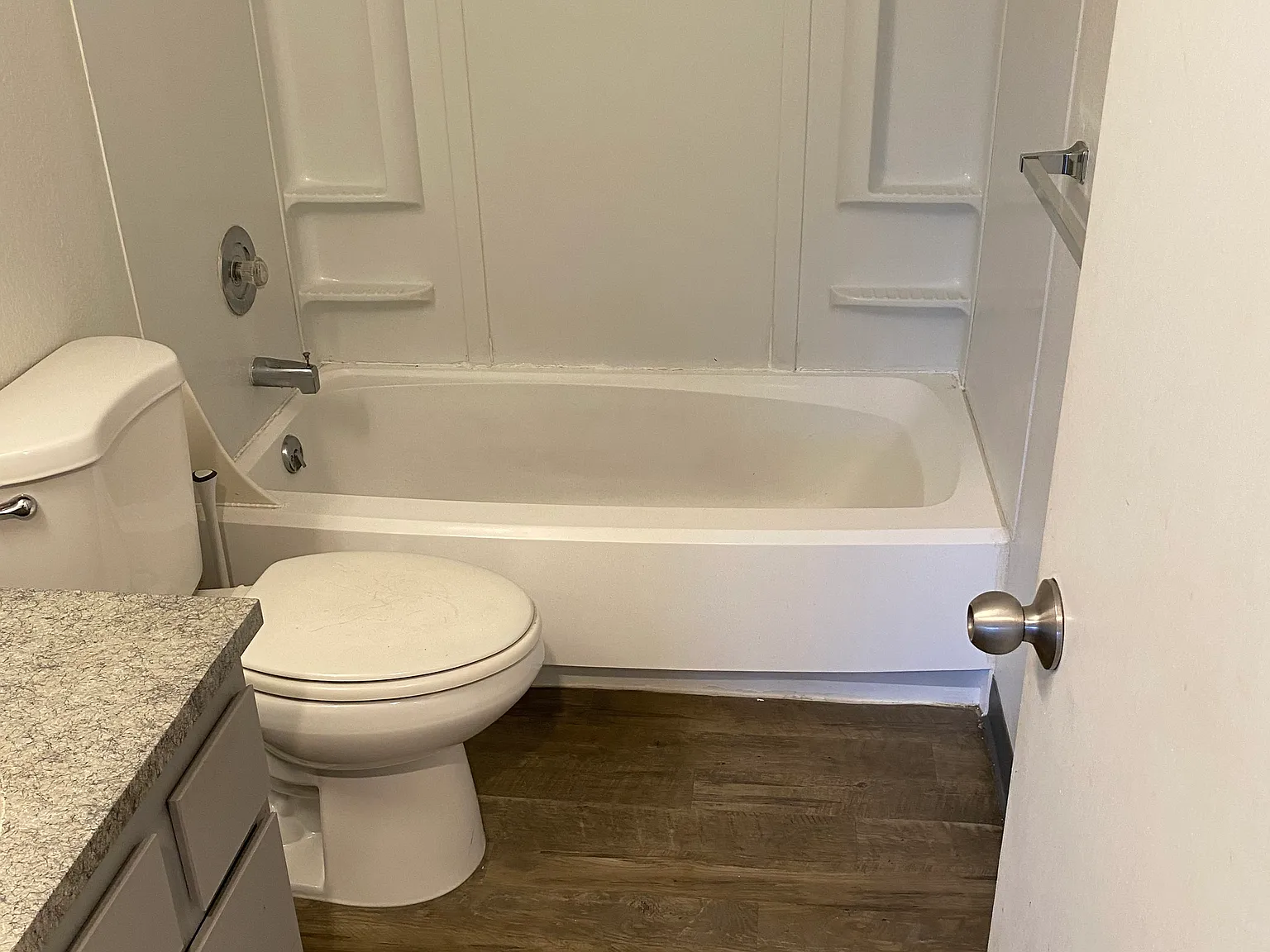 1 bed, 600 sqft, $1,400 — Photo 4
