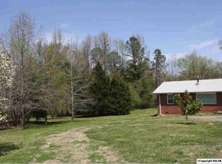 1961 Talucah Rd, Valhermoso Springs, AL 35775