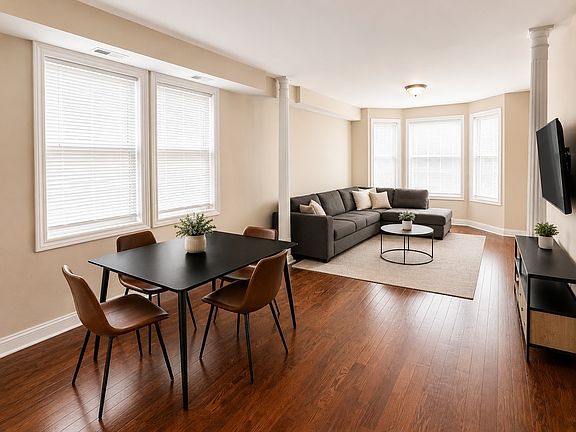 2nd image of 5328 W Leland Ave APT 1