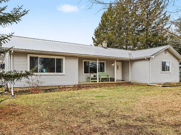 4761 Two Mile Rd, Athens, MI 49011