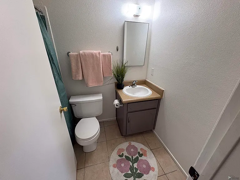 4439 W 16th Pl — Photo 18