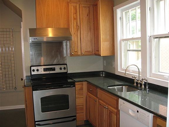 Kitchen (view 1 of 2)