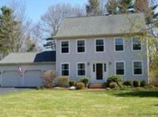 20 Garrison Oaks Dr, Kennebunk, ME 04043