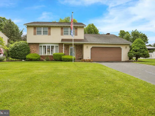 7 Salem Cir, Fleetwood, PA 19522