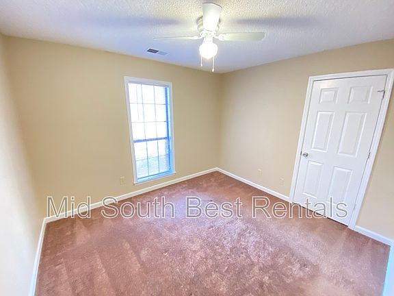 5th image of 7850 Meadow Trail Dr