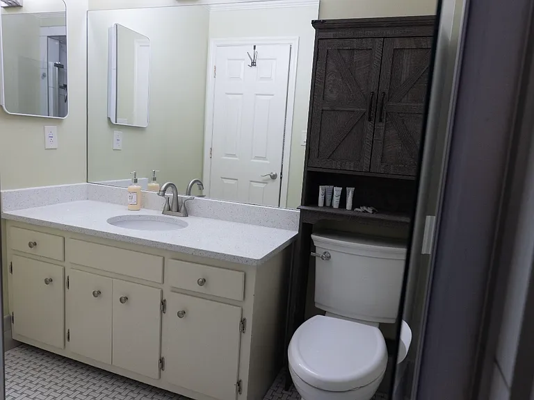 2905 Burch Ave #1 — Photo 21