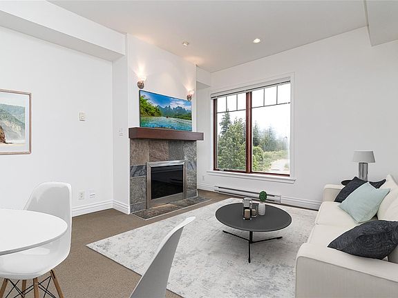 3rd image of 1325 Bear Mountain Pkwy #307