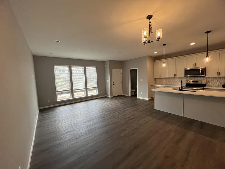44 Pheasant Ln — Photo 33