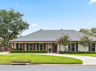 711 Doucet Rd, Lafayette, LA 70503