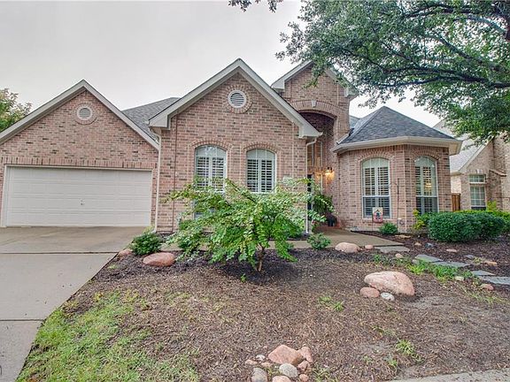 3rd image of 806 Buckhill Dr