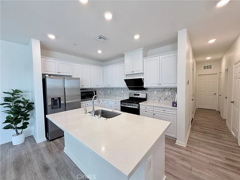 4116 E Coronado Privado — Photo 6