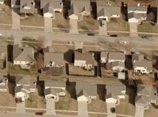 5617 SW 34th Ter, Topeka, KS 66614