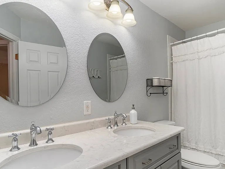 14323 Reflection Lakes Dr — Photo 17